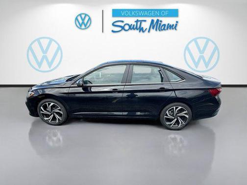 Deep Black Pearl 2026 Volkswagen Jetta 1.4T SEL