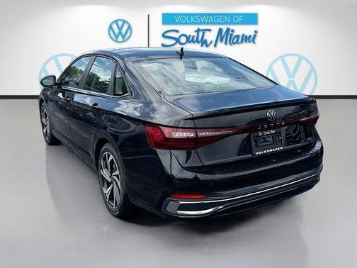 Deep Black Pearl 2026 Volkswagen Jetta 1.4T SEL