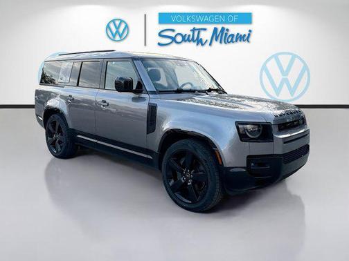 2024 Land Rover Defender 130 P400 X-Dynamic SE