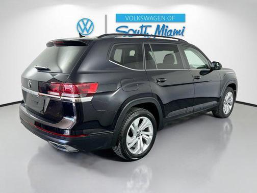 2022 Volkswagen Atlas 2.0T SE w/Technology