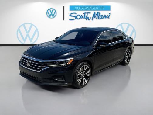 Deep Black Pearl 2020 Volkswagen Passat 2.0T SE