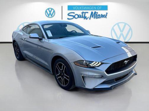 2022 Ford Mustang EcoBoost