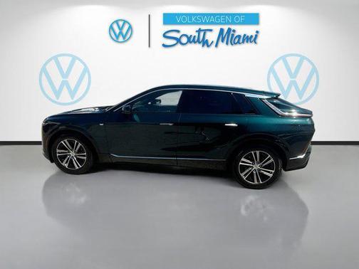 Emerald Lake Metallic 2024 Cadillac LYRIQ Luxury