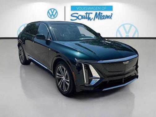 Emerald Lake Metallic 2024 Cadillac LYRIQ Luxury