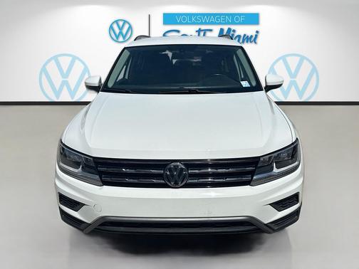 White 2019 Volkswagen Tiguan 2.0T SE