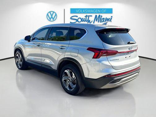 2021 Hyundai SANTA FE SE