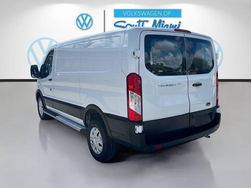 Oxford White 2024 Ford Transit-250 Base
