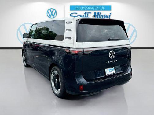 2025 Volkswagen ID. Buzz Pro S Plus with 4MOTION