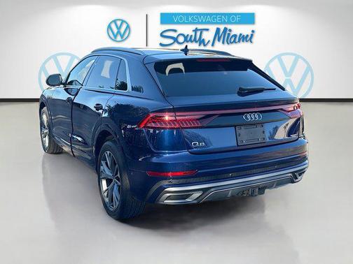 2021 Audi Q8 55 Premium Plus