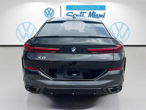 Black Sapphire Metallic 2023 BMW X6 xDrive40i