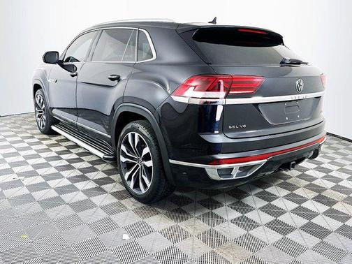 2022 Volkswagen Atlas Cross Sport 3.6L V6 SEL Premium R-Line