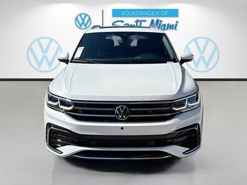 2022 Volkswagen Tiguan 2.0T SEL R-Line 4MOTION
