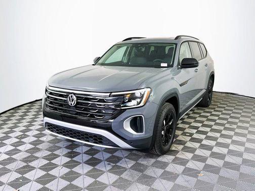 2025 Volkswagen Atlas 2.0T Peak Edition