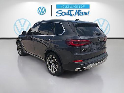 Arctic Gray Metallic 2020 BMW X5 sDrive40i