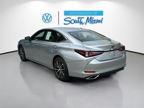 2022 Lexus ES 350 Base