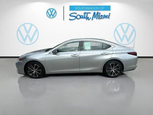 2022 Lexus ES 350 Base