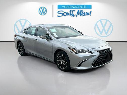 2022 Lexus ES 350 Base