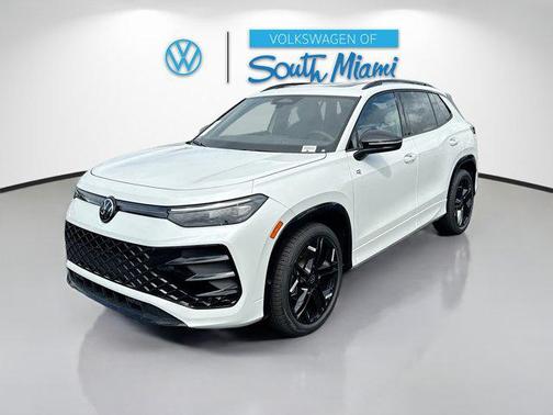 2025 Volkswagen Tiguan 2.0T SE R-Line Black