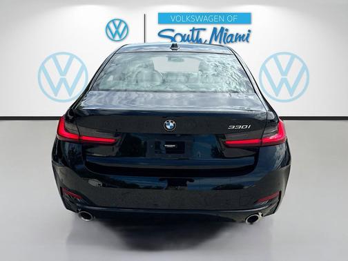 Jet Black 2023 BMW 330 330i