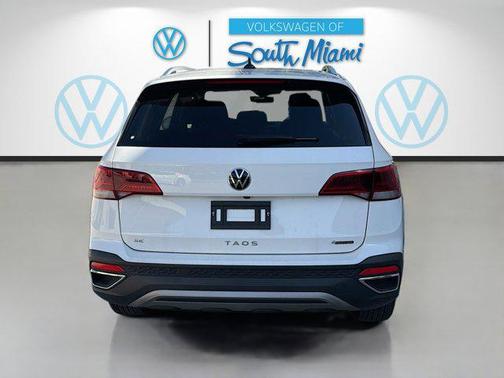 2024 Volkswagen Taos 1.5T SE