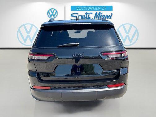 Diamond Black Crystal Pearlcoat 2025 Jeep Grand Cherokee L Limited