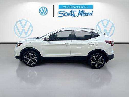 2022 Nissan Rogue Sport SL