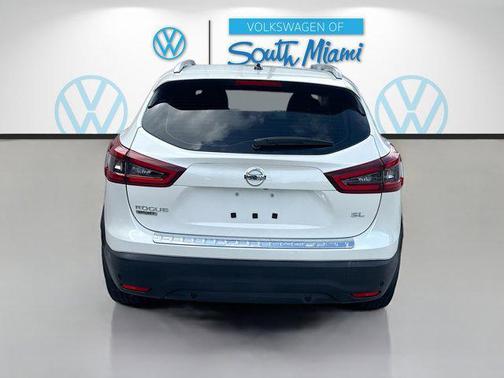 2022 Nissan Rogue Sport SL