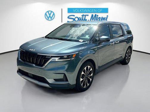 2023 Kia Carnival EX