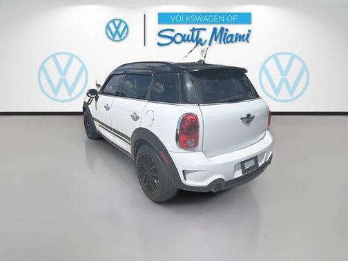 Light White 2011 MINI Cooper S Countryman Base