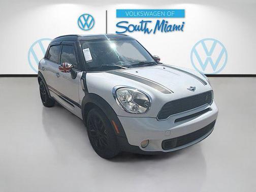Light White 2011 MINI Cooper S Countryman Base