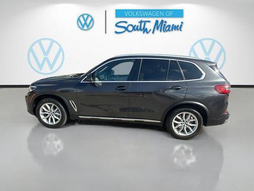 Dark Graphite Metallic 2020 BMW X5 xDrive40i