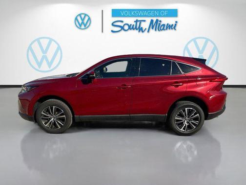 Pearl 2022 Toyota Venza LE