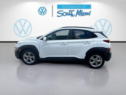 Lunar White 2023 Hyundai KONA SEL