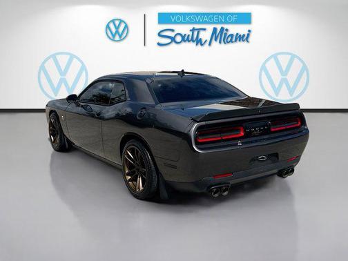 2016 Dodge Challenger R/T Scat Pack