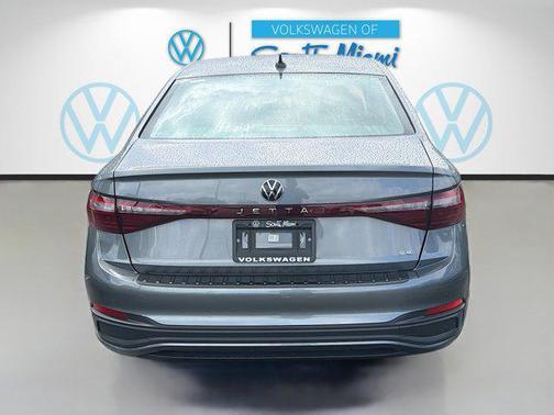 Platinum 2026 Volkswagen Jetta 1.4T SE