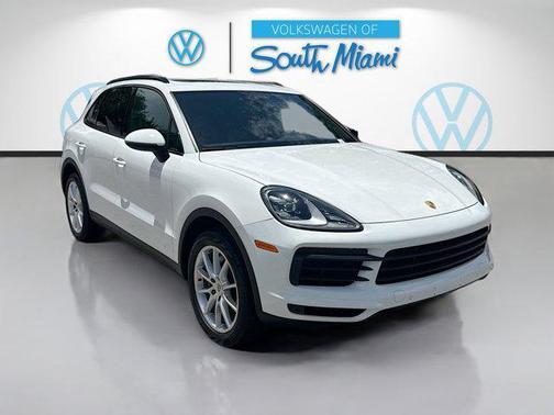 White 2019 Porsche Cayenne Cayenne