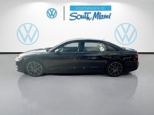 Mythos Black Metallic 2020 Audi A8 L 60