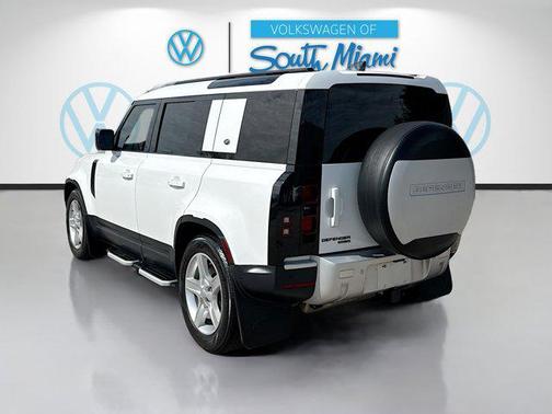 2020 Land Rover Defender 110 SE