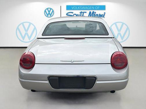 White 2004 Ford Thunderbird Base