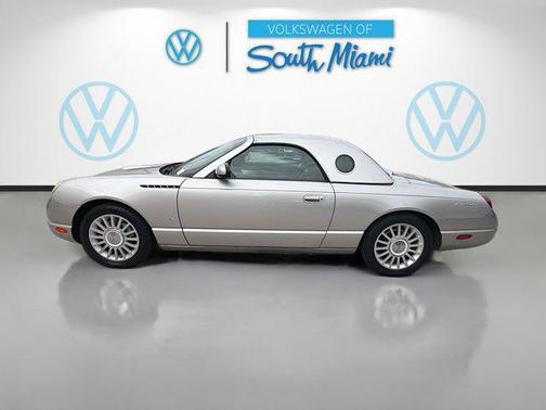 White 2004 Ford Thunderbird Base