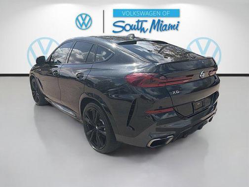 2020 BMW X6 M50i