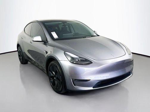 2025 Tesla Model Y Long Range Dual Motor All-Wheel Drive