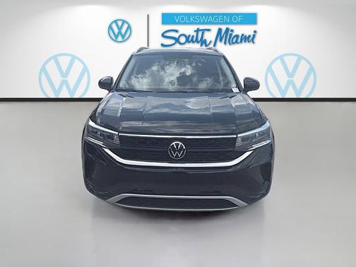 Deep Black 2022 Volkswagen Taos 1.5T SE