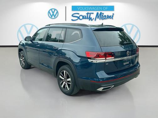 Blue Metallic 2022 Volkswagen Atlas 2.0T SE