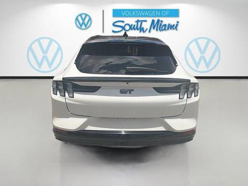 Star White Metallic Tri-Coat 2023 Ford Mustang Mach-E GT