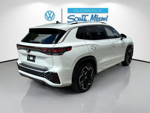 2025 Volkswagen Tiguan 2.0T SEL R-Line 4MOTION