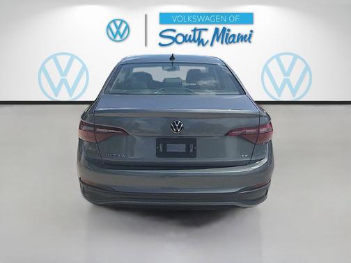 Oryx White Pearl 2022 Volkswagen Jetta 1.5T SE