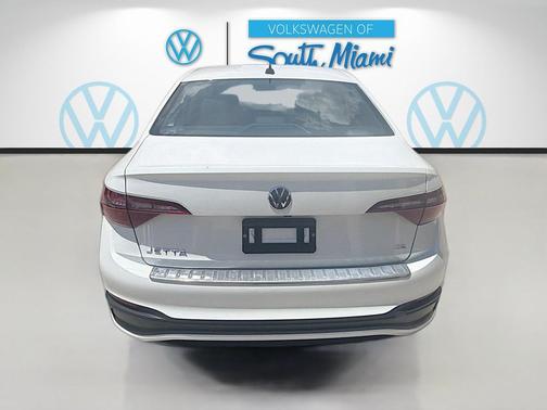 Opal White Pearl 2023 Volkswagen Jetta 1.5T SE