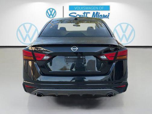 2020 Nissan Altima SR FWD