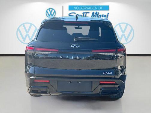 2024 INFINITI QX60 Luxe